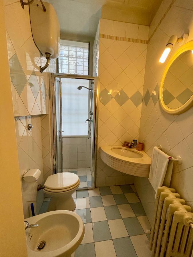 4 Balconi Rooms- Dimora Arditi B&B レッチェ エクステリア 写真