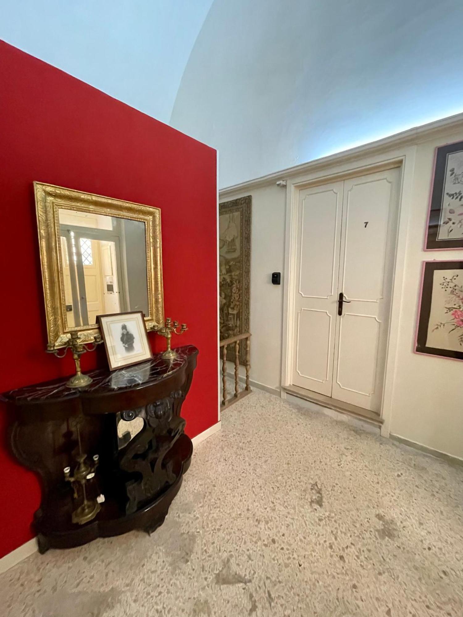 4 Balconi Rooms- Dimora Arditi B&B レッチェ エクステリア 写真